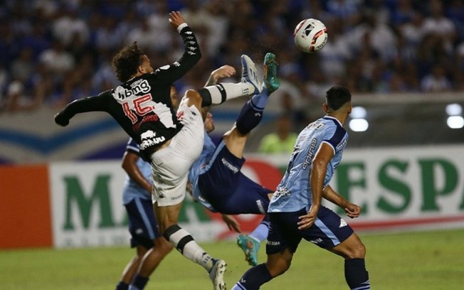 Vasco joga muito mal, perde para o CSA e mantém momento ruim como visitante na Série B do Brasileiro