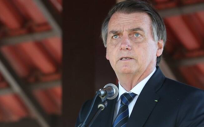 Bolsonaro diz que oposição quer dificultar benefícios como Bolsa Família ao barrar crédito suplementar