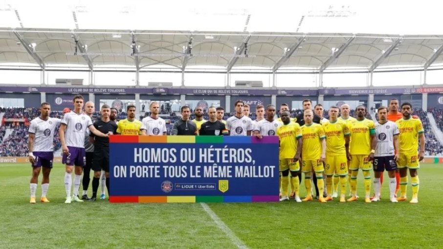 Campanha anti LGBTfobia foi rejeitada por alguns jogadores do time francês