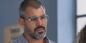 Globo consulta elenco de novela antes de escalar Juliano Cazarré