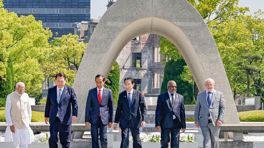 Líderes presentes à cúpula do G7 visitam Memorial da Paz