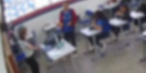 Aluno dá tapa na cara de professora após chegar atrasado na aula
