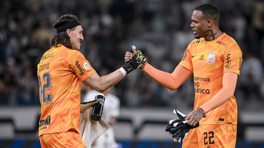 Carlos Miguel assumiu a vaga de Cássio no time titular do Corinthians