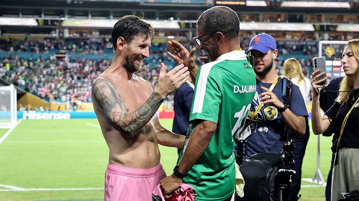 Djalminha revela 'resenha' que rendeu abraço e camisa de Messi