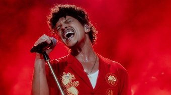 Bruno Mars ganha RG simbólico no show que fez em Minas Gerais