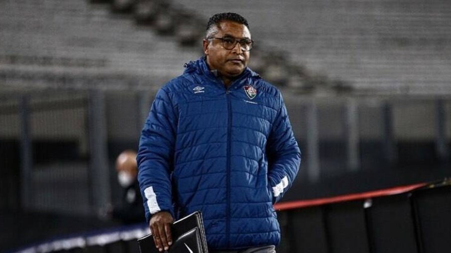 Roger Machado em passagem pelo Fluminense