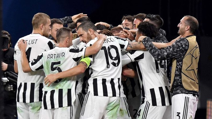 Juventus bate Fiorentina e segue na cola da Inter de Milão, líder do  Italiano