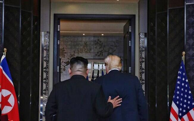 Encontro entre Kim Jong-un e Donald Trump ocorre oito meses depois do primeiro, em junho de 2018, em Cingapura