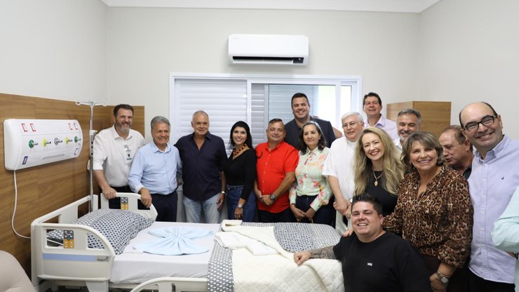 Santa Casa de Vinhedo entrega sexto quarto reformado