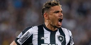 Ele voltou! Estrela de 2023 reforça o Botafogo na reta final