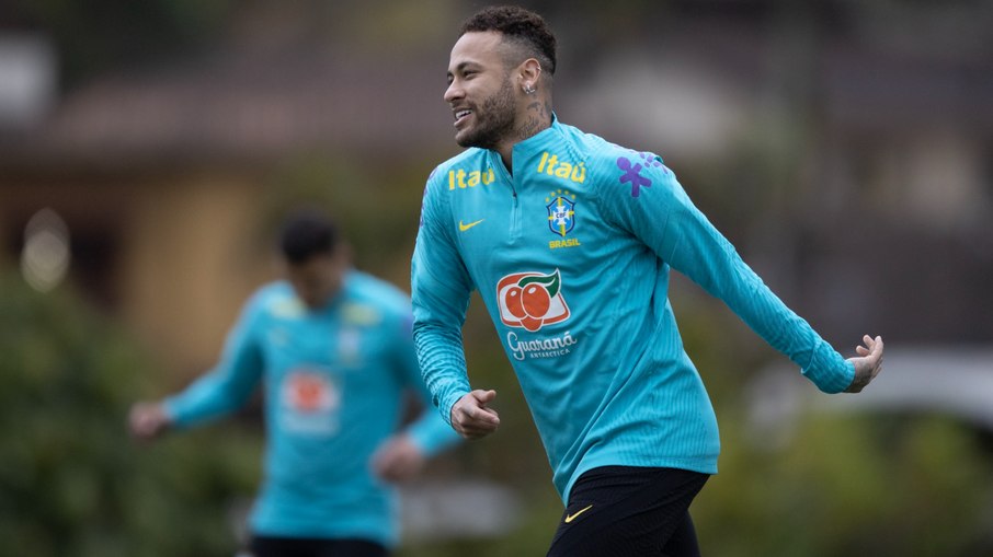 Neymar deve jogar em posição diferente do que atua no Santos