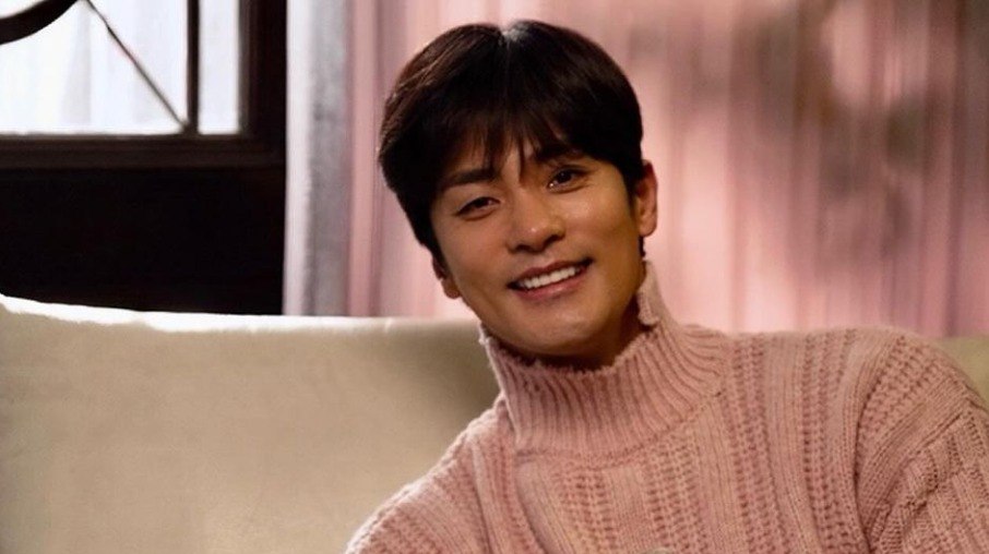 Sung Hoon é aconhecido por seu trabalho em k-dramas