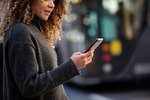 Celular ou smartphone: qual é o jeito certo de falar?