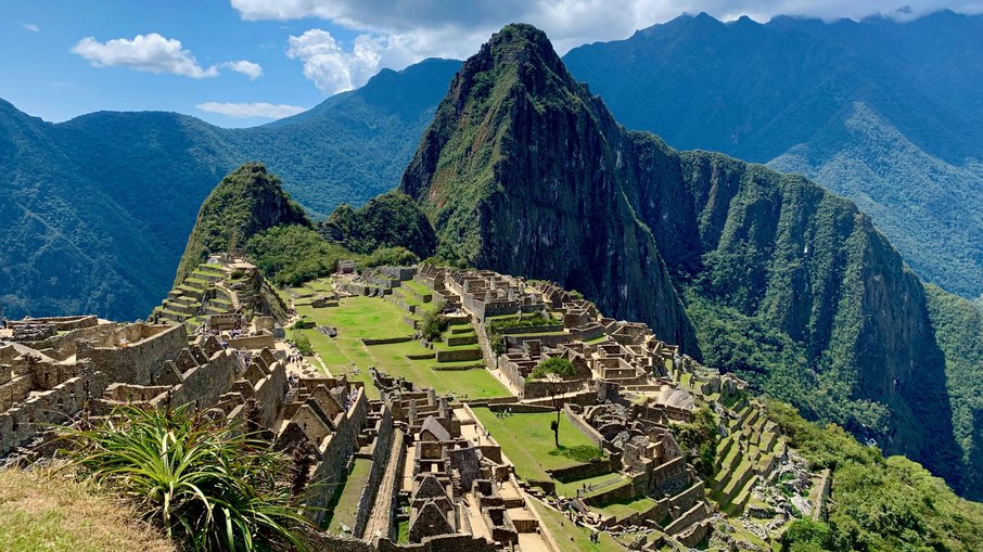 A cidade de Machu Picchu foi construída pelos incas no século XV e fica no alto da Cordilheira dos Andes A cidade de Machu Picchu foi construída pelos incas no século XV e fica no alto da Cordilheira dos Andes