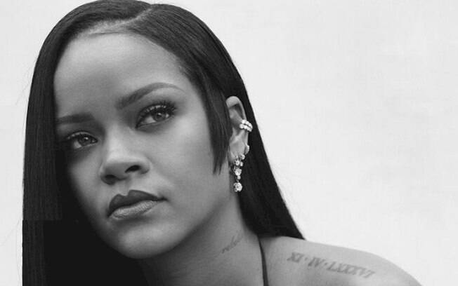 Rihanna presencia briga entre fotógrafos antes do Met Gala