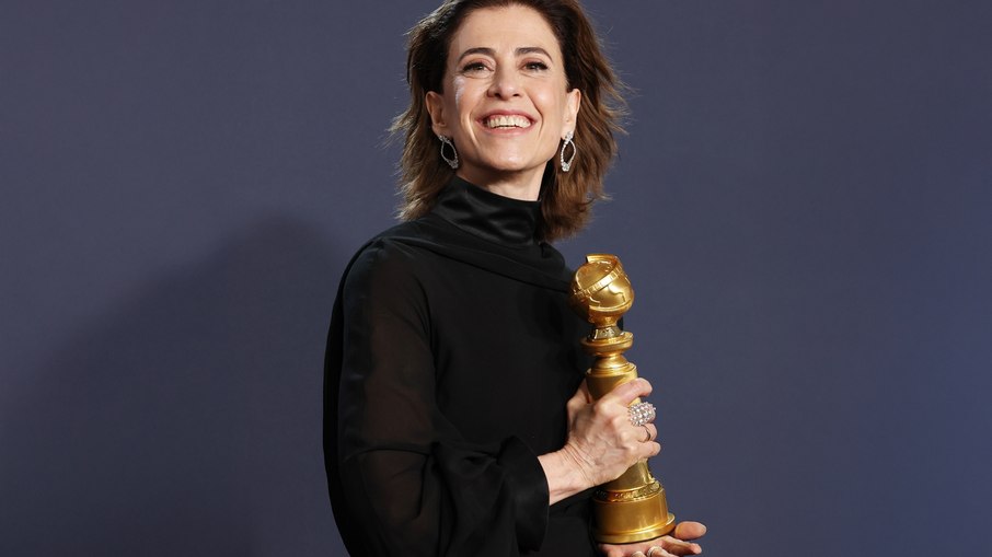 Fernanda Torres faz história no Globo de Ouro