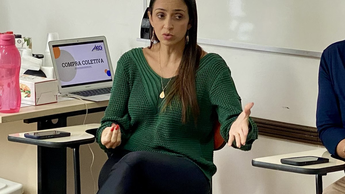 Durante o encontro, os mantenedores falaram sobre outros temas importantes para as escolas. Durante o encontro, os mantenedores falaram sobre outros temas importantes para as escolas.