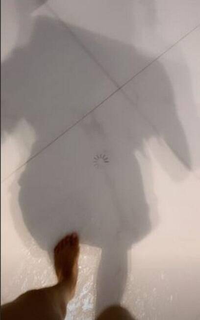 Casa da Lexa e do MC Guimê inundada