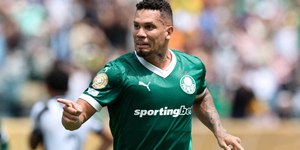 Palmeiras define data para a volta de Paulinho após 9 meses