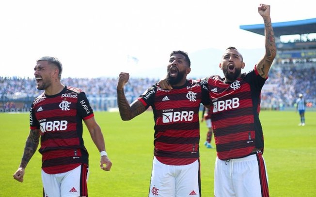 Vidal comenta sobre relação com Rodinei e adaptação ao Flamengo: 'Me sinto em casa'