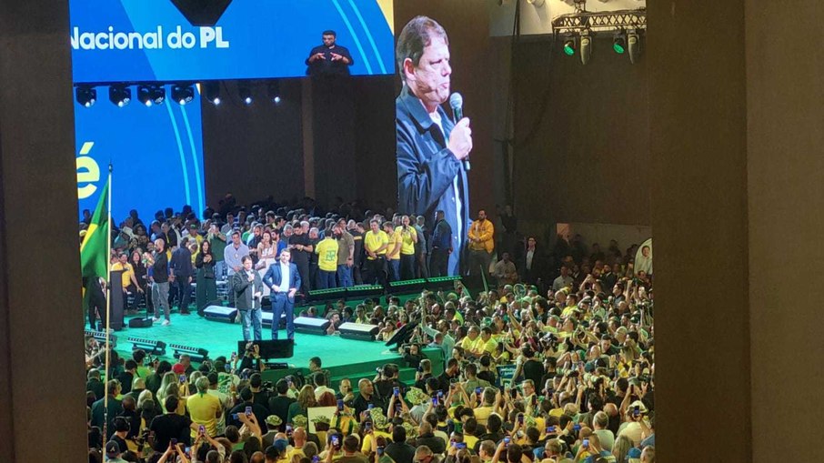 Tarcísio de Freitas na convenção do PL
