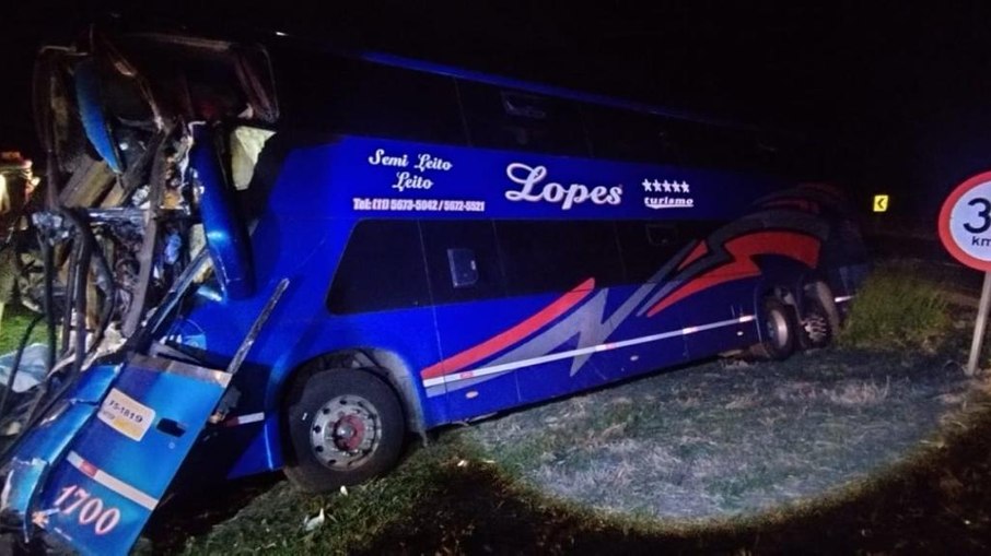 O ônibus contava com 60 ocupantes