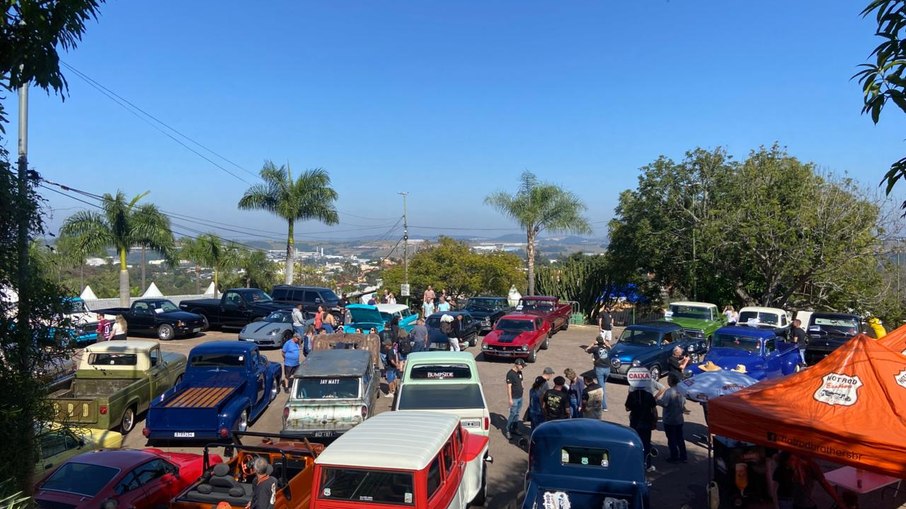 Evento reuniu cerca de 400 veículos 
