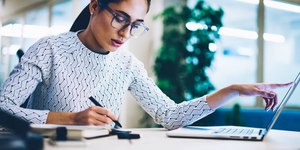 Mulheres lideram inadimplência e revelam nova realidade do país