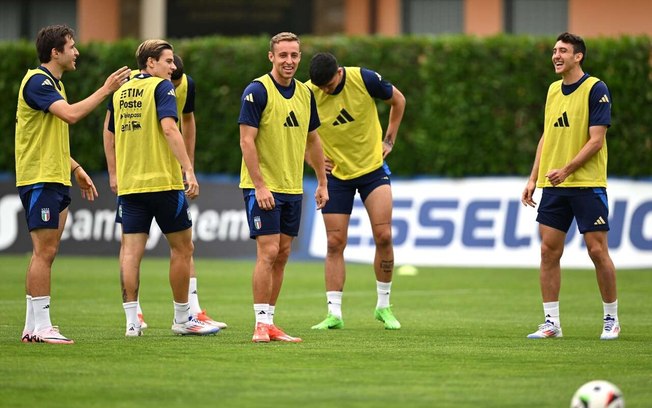 Jogadores da Itália durante treinamento da equipe - Foto: Divulgação/ Twitter Seleção Italiana