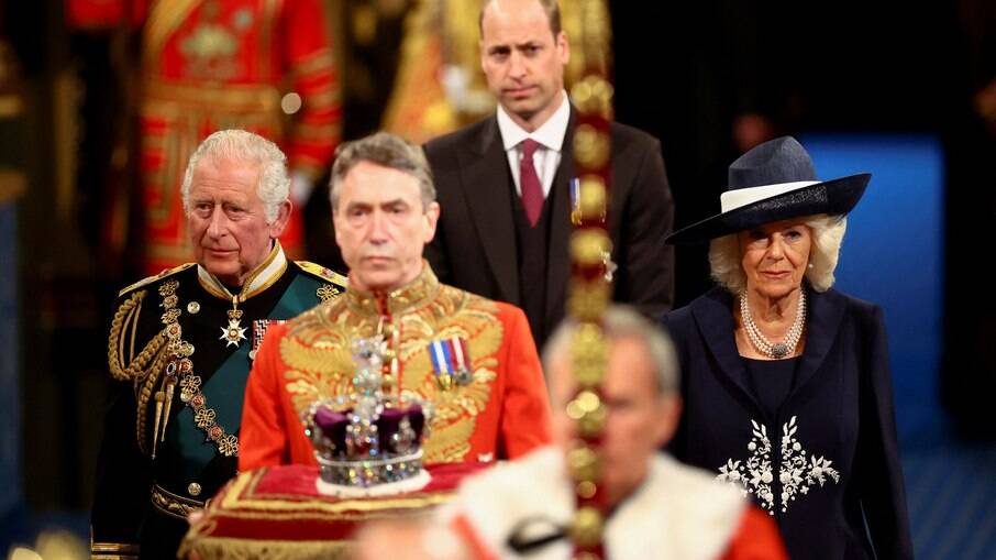 O Príncipe de Gales, a Duquesa da Cornualha e o Duque de Cambridge 