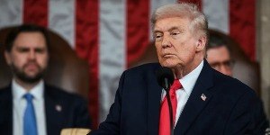 Trump ameaça novos ataques à ilha de Kharg “só por diversão”