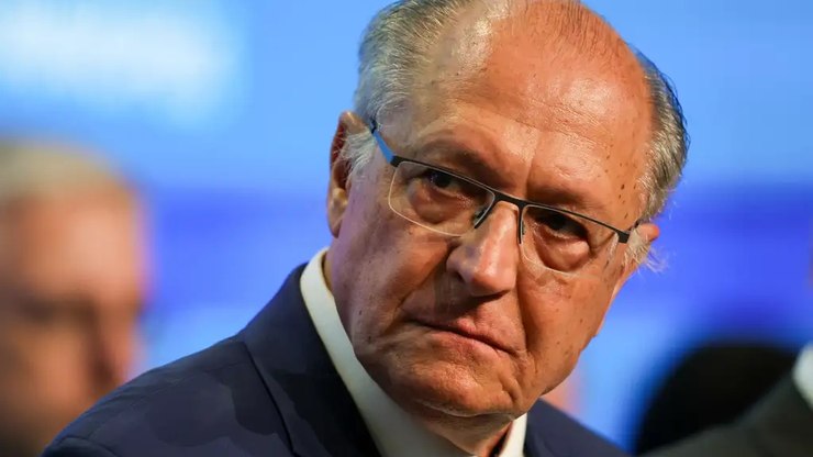 “STF agiu com sabedoria”, diz Alckmin sobre decisão de Moraes que travou disputa por IOF