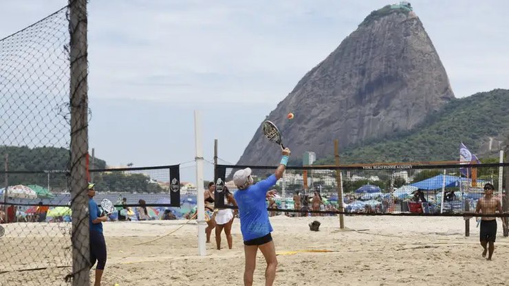 Frente fria perde força e semana começa quente