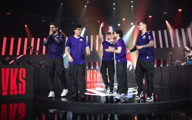 CBLOL 2024: Com direito a reserve sweep, Vivo Keyd vence LOS e avança na Chave Inferior