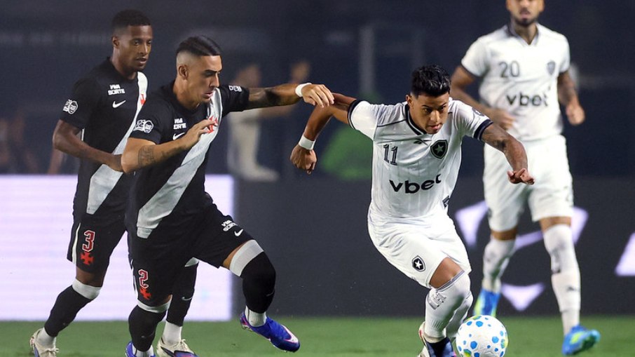 Vasco x Botafogo fizeram o clássico carioca em São Januário