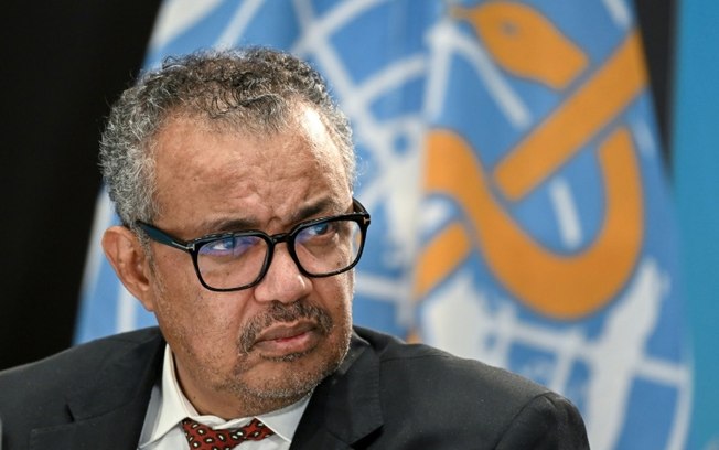 Tedros Adhanom Ghebreyesus, diretor da Organização Mundial da Saúde (OMS), comemora seu 75º aniversário, em 6 de abril de 2023, em Genebra