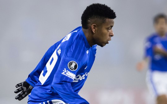 Craque do Cruzeiro xinga imprensa após eliminação para rival