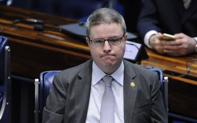 Antonio Anastasia troca o PSDB pelo PSD