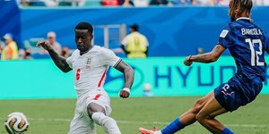 Mbappé passa Messi, mas França cai para Inglaterra em jogo maluco
