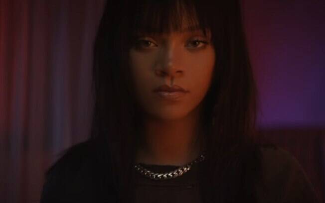 Rihanna em clipe da nova música do N.E.R.D