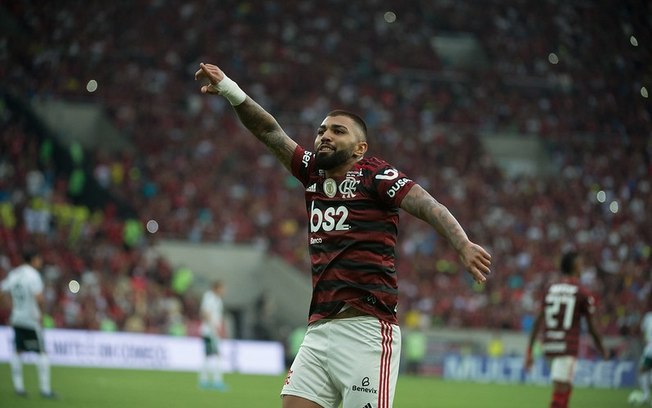 Atacante do Flamengo vem sendo uma pedra no sapato do Palmeiras
