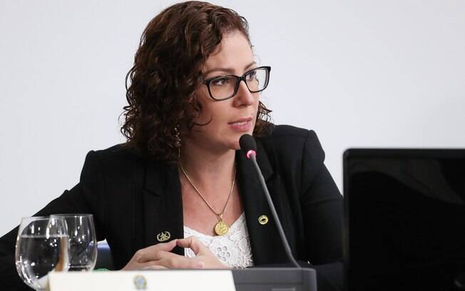 Deputada Carla Zambelli (PSL-SP) foi intimada para depor sobre atos antidemocráticos