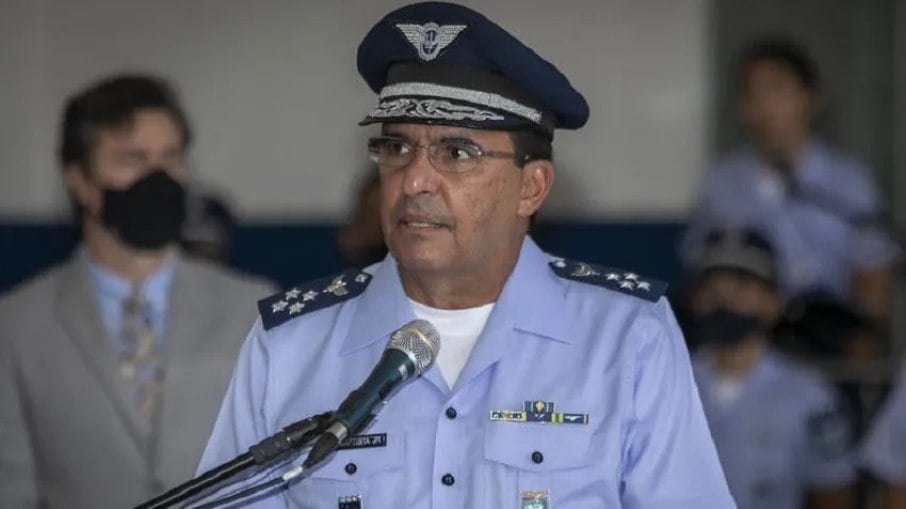 Ex-comandante da Aeronáutica, Carlos Almeida Baptista Júnior