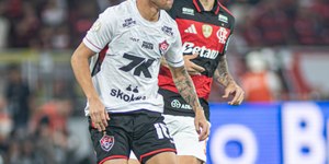 Vitória detona arbitragem após derrota para o Flamengo