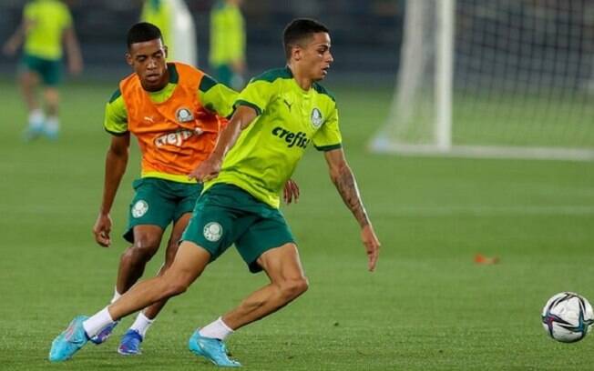 Palmeiras inscreve Giovani e Vanderlan na 'lista B' do Paulistão