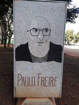 Abraham Weintraub sobre mural de Paulo Freire: 'Não é feio de doer?'