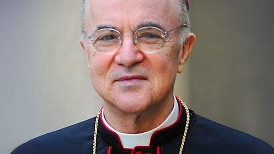 Carlo Maria Viganò é conhecido como 