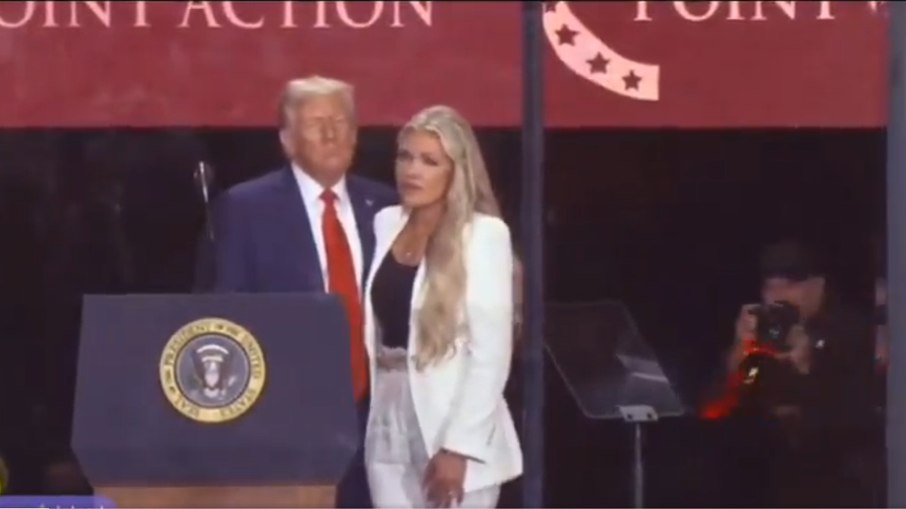 Trump elogia Charlie Kirk e viúva perdoa assassino em velório Trump elogia Charlie Kirk e viúva perdoa assassino em velório