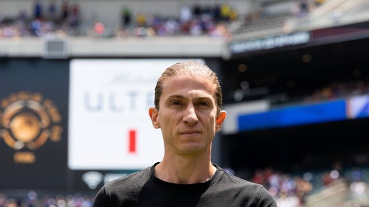 Fim da novela: Flamengo anuncia renovação com Filipe Luís