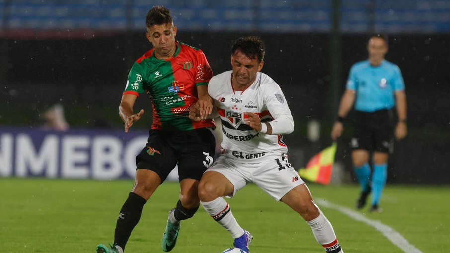 São Paulo venceu o jogo de ida por 1 a 0 no Uruguai